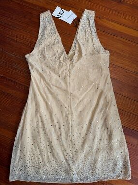 NWT  Zara Champagne Beige Sleeveless V-Neck Crystallized Mini Dress Size Medium